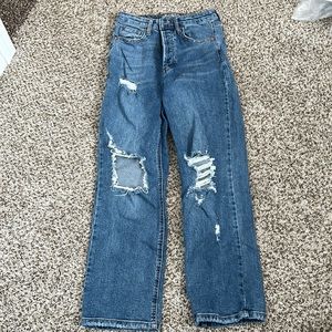 Women’s high rise straight size 4 wild fable ripped blue denim jeans